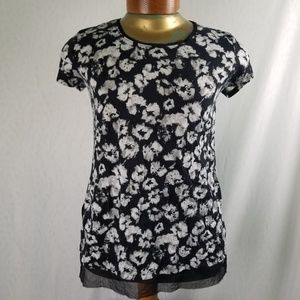 👽Simply Vera Vera Wang floral shirt M